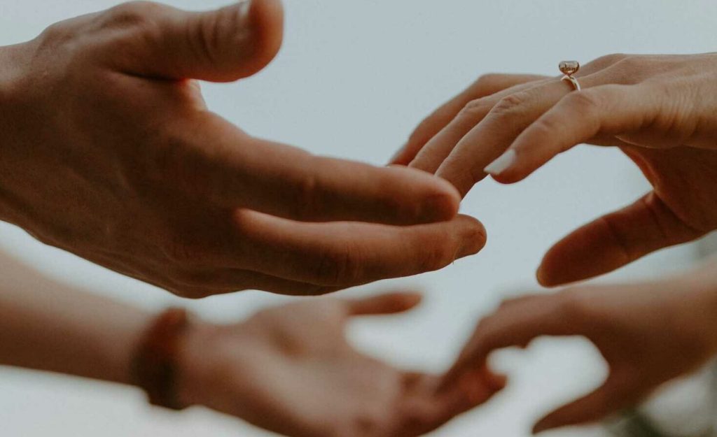 Ellen Wachtel's Strength-Based Approach in Marriage Counselling - Couples and Marriage Counsellor Gold Coast