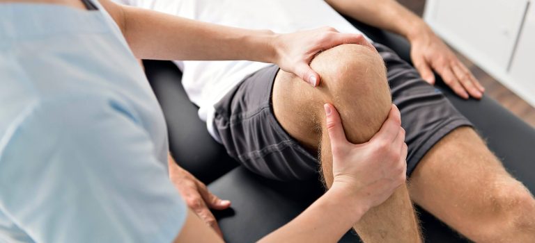 Benefits of Osteopathic Treatment for Knee Pain